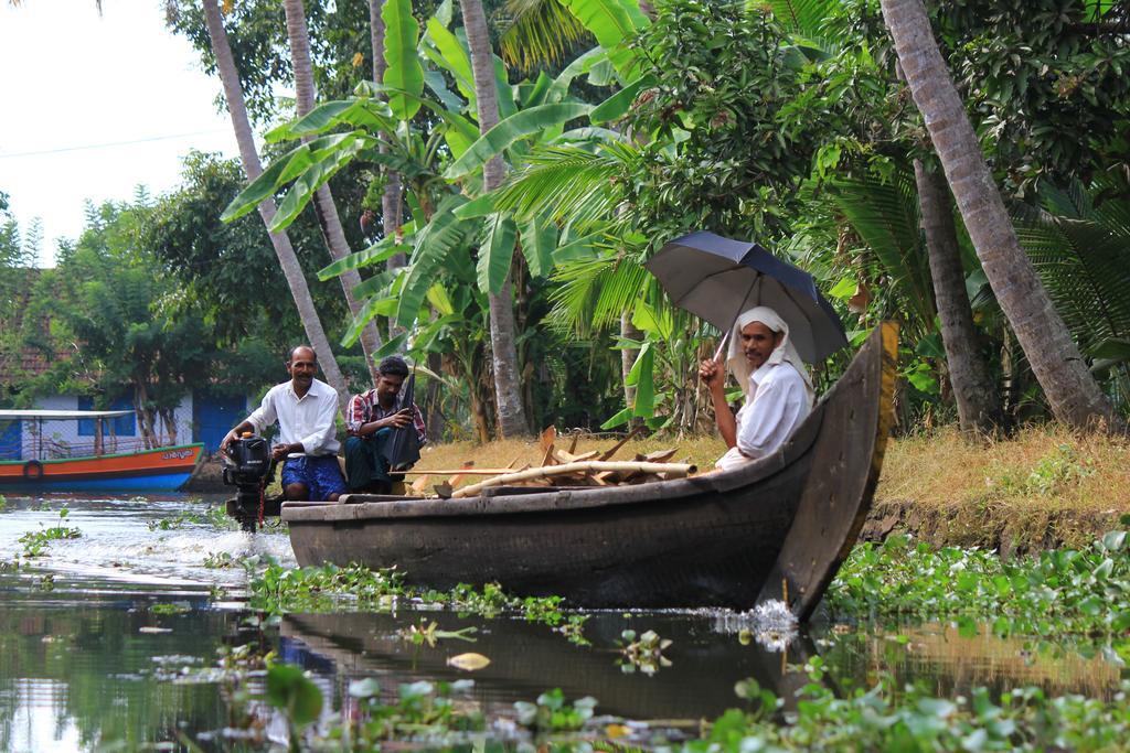 Paradise Inn Guest House Alappuzha Exterior photo